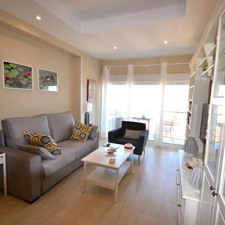 Fuengirola. Bonito En Paseo Maritimo. Espectaculares Vistas Al Mar. Primera Linea Apartment *