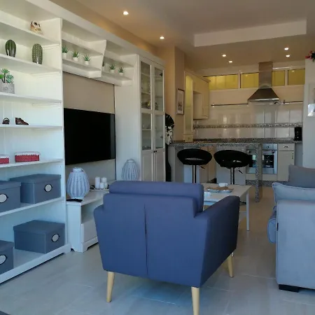 Fuengirola. Bonito En Paseo Maritimo. Espectaculares Vistas Al Mar. Primera Linea Apartment Fuengirola